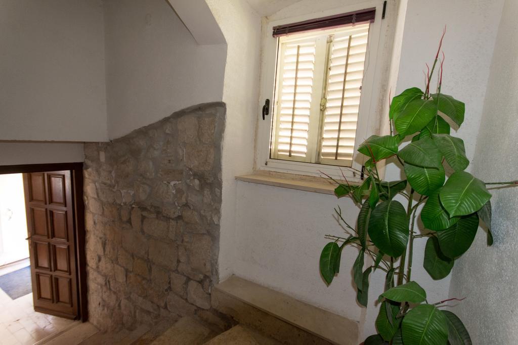 Top-Floor Apartment In Trogir Center Esterno foto